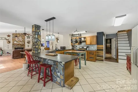 2269 Lee Roy Lane Lenoir NC 28645