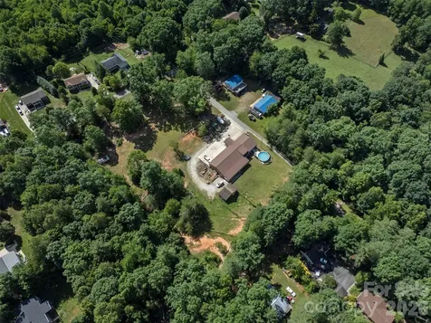 2269 Lee Roy Lane Lenoir NC 28645