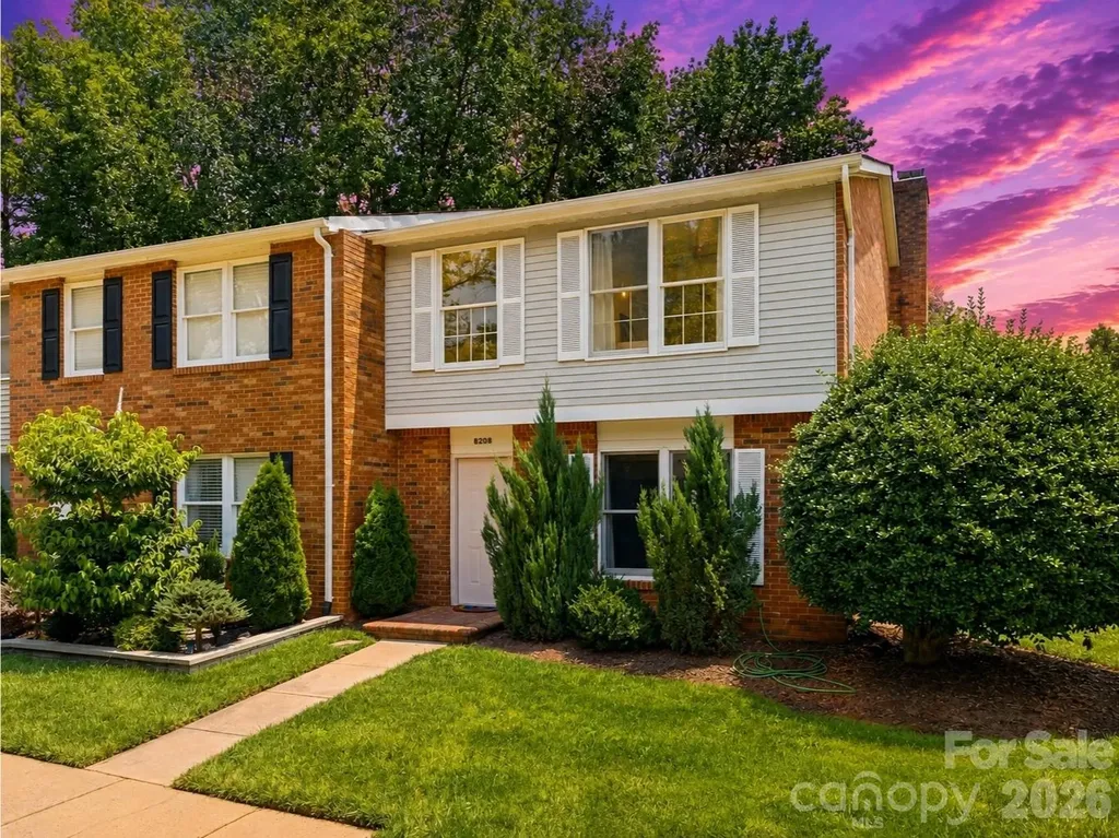 8208 Knights Bridge Road Charlotte NC 28210