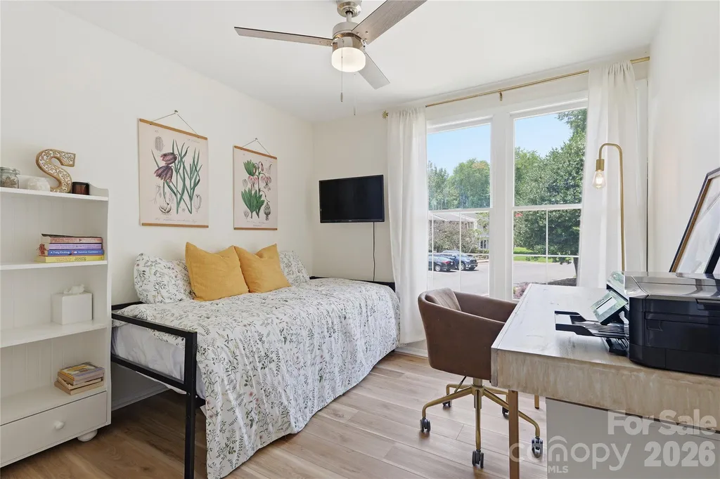 8208 Knights Bridge Road Charlotte NC 28210