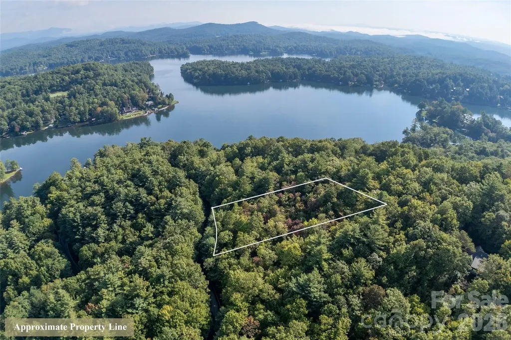 Rr 17 Lakeside Drive Lake Toxaway NC 28747