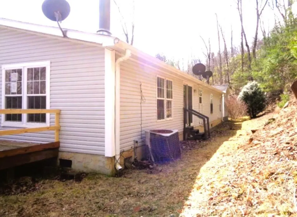 47 Integrity Mountain Road Otto NC 28763