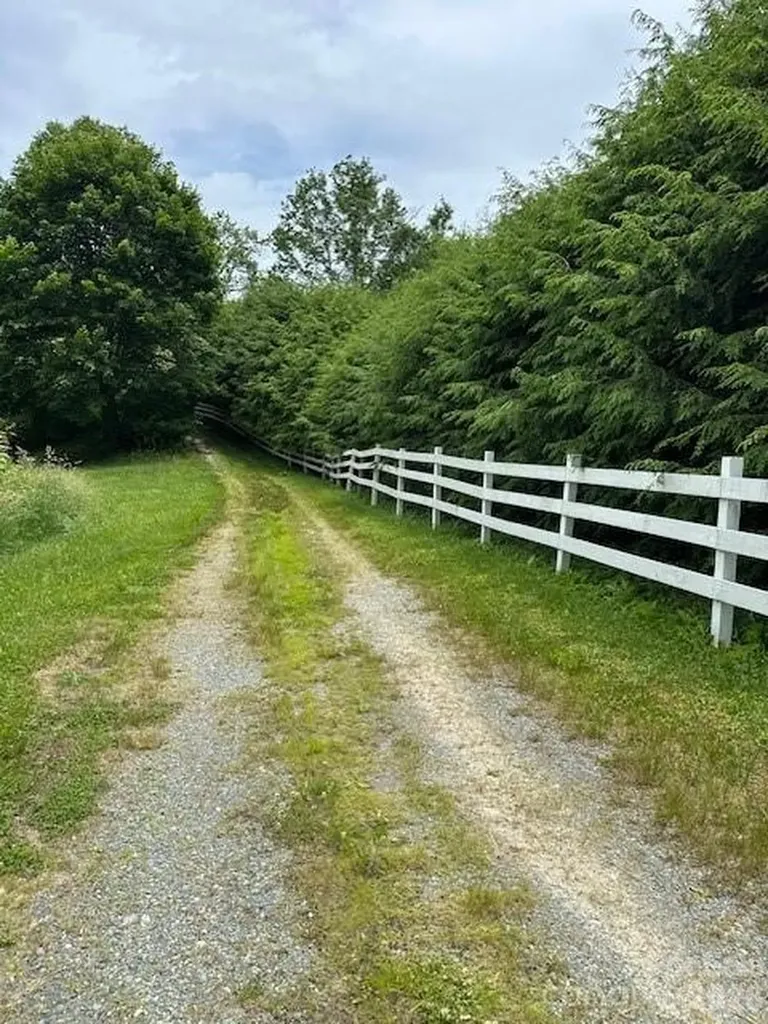 1094 Us 321 Highway Sugar Grove NC 28679