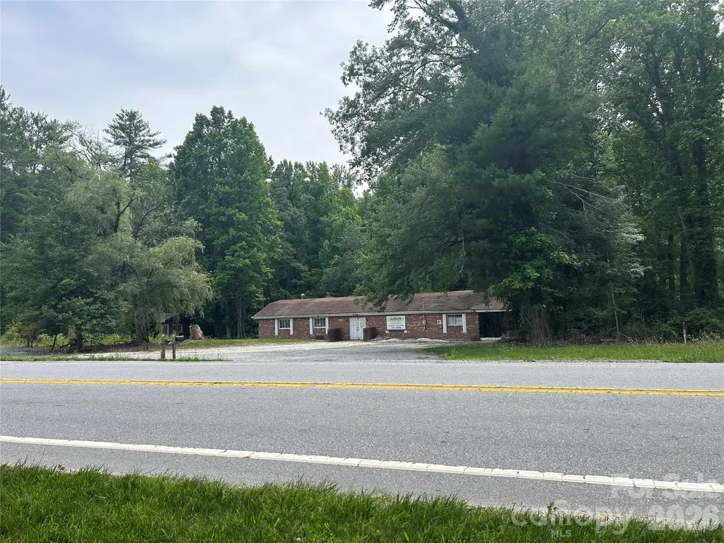 3177 Haywood Road Hendersonville NC 28791