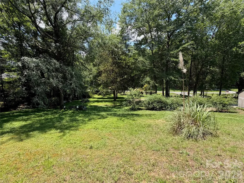 7322 Alamance Drive Charlotte NC 28227