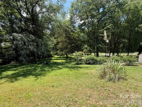 7322 Alamance Drive Charlotte NC 28227