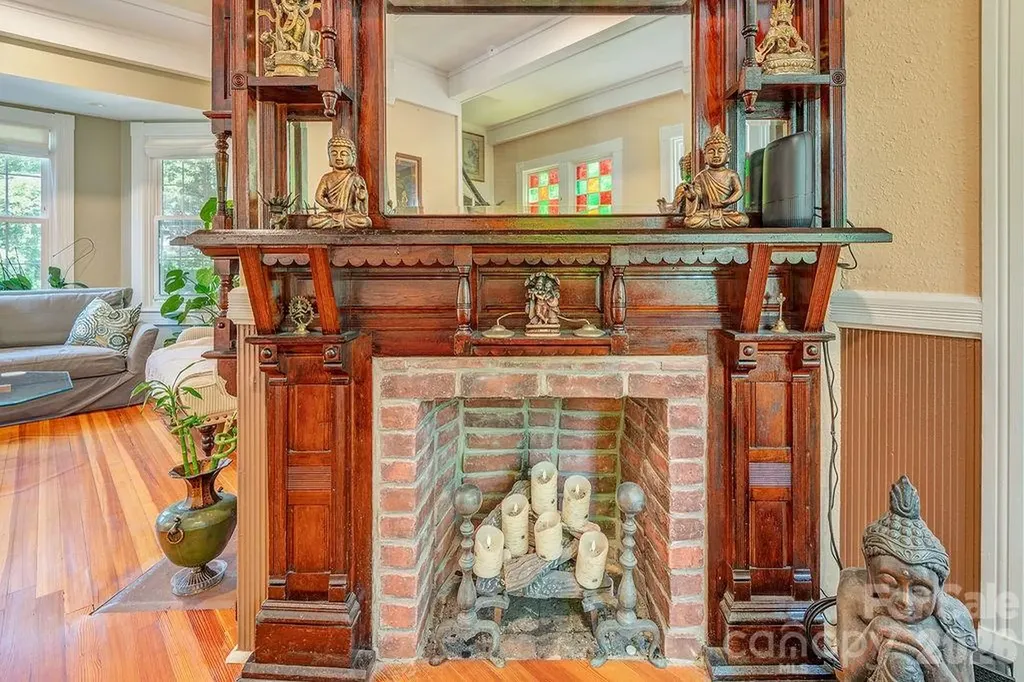 42 Church Street Weaverville NC 28787