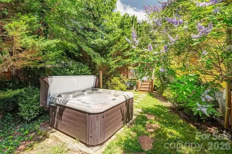 42 Church Street Weaverville NC 28787
