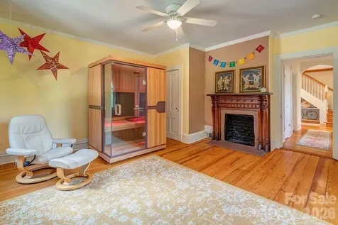 42 Church Street Weaverville NC 28787