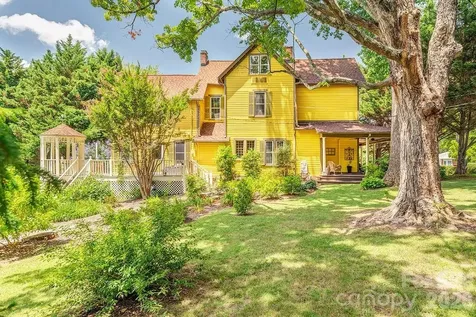 42 Church Street Weaverville NC 28787