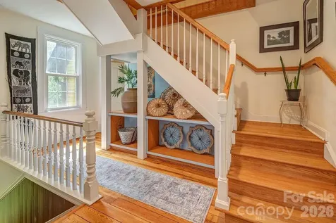 42 Church Street Weaverville NC 28787