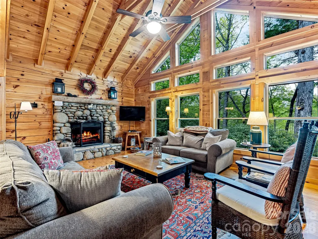 250 Fairway Drive Lake Toxaway NC 28747