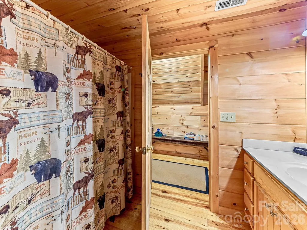 250 Fairway Drive Lake Toxaway NC 28747