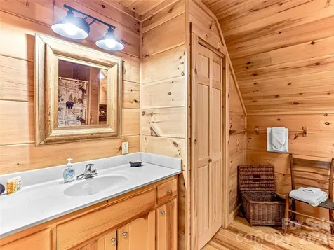 250 Fairway Drive Lake Toxaway NC 28747