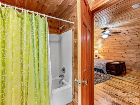 250 Fairway Drive Lake Toxaway NC 28747