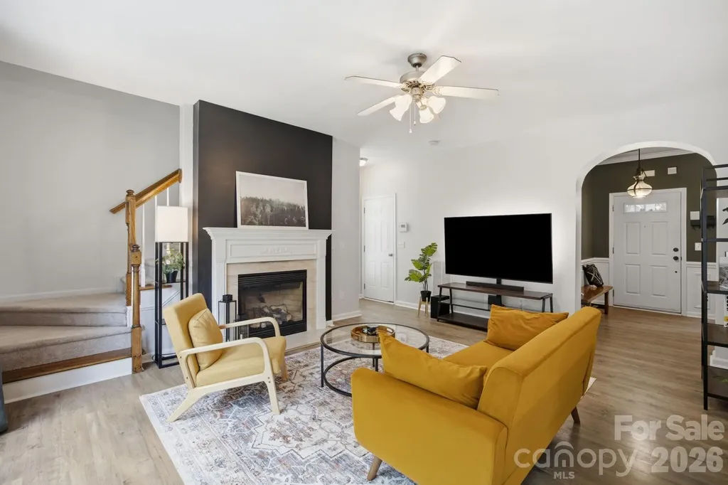 9511 Long Hill Drive Charlotte NC 28214