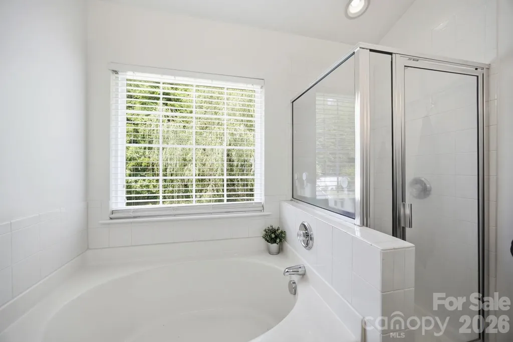 9511 Long Hill Drive Charlotte NC 28214