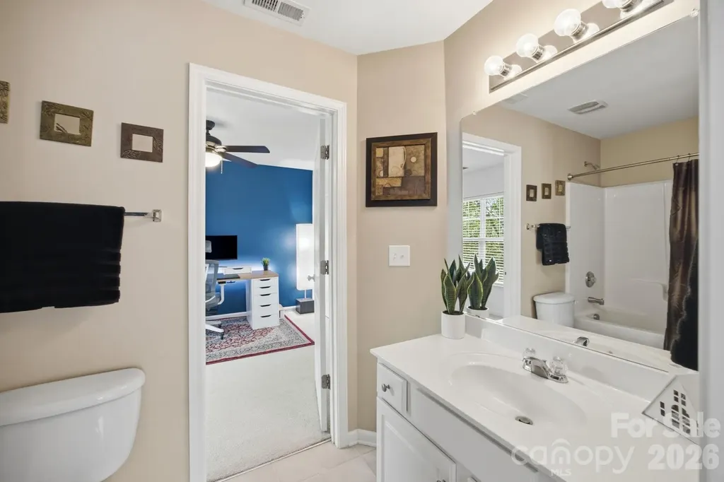 9511 Long Hill Drive Charlotte NC 28214