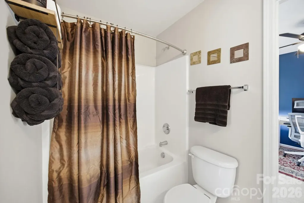 9511 Long Hill Drive Charlotte NC 28214