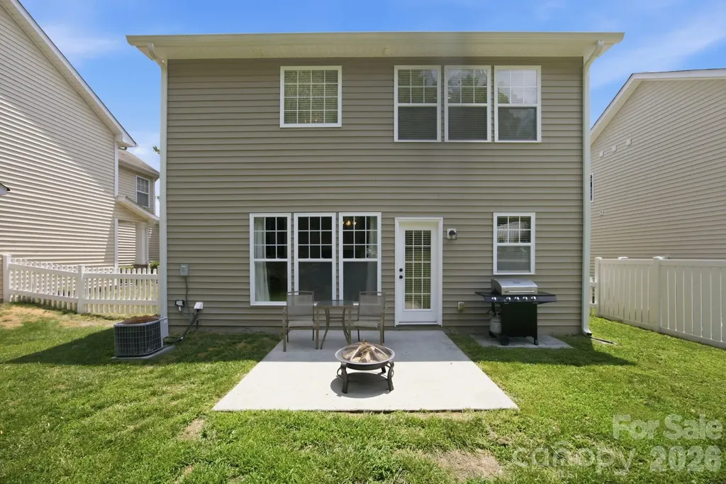 9511 Long Hill Drive Charlotte NC 28214