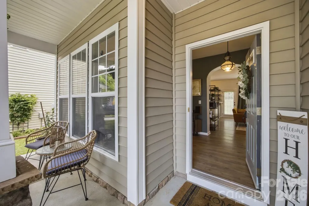 9511 Long Hill Drive Charlotte NC 28214