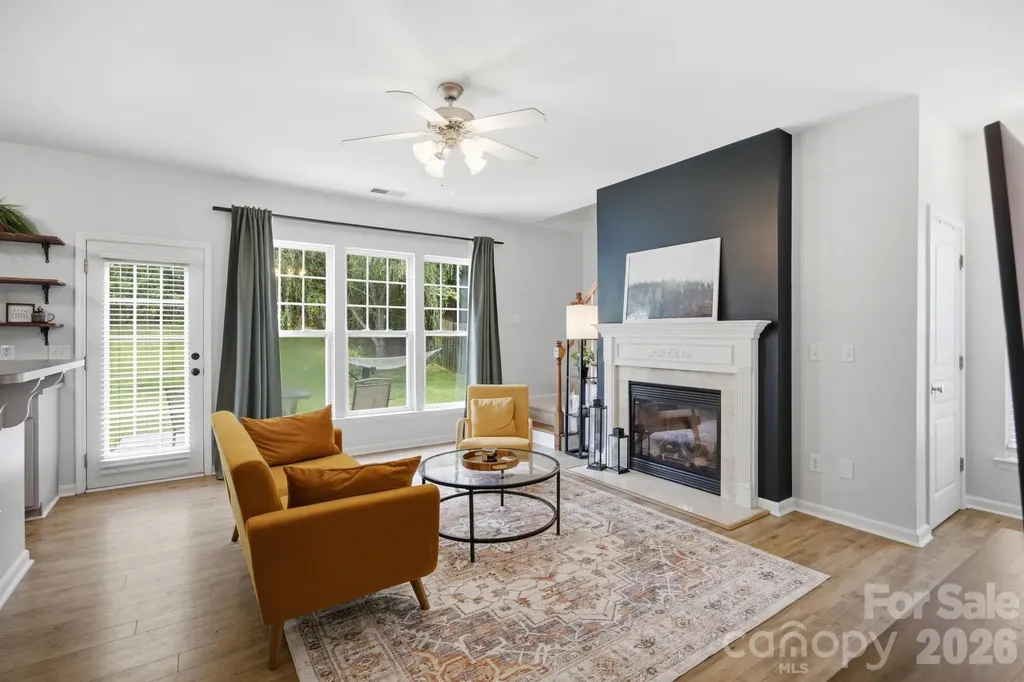 9511 Long Hill Drive Charlotte NC 28214