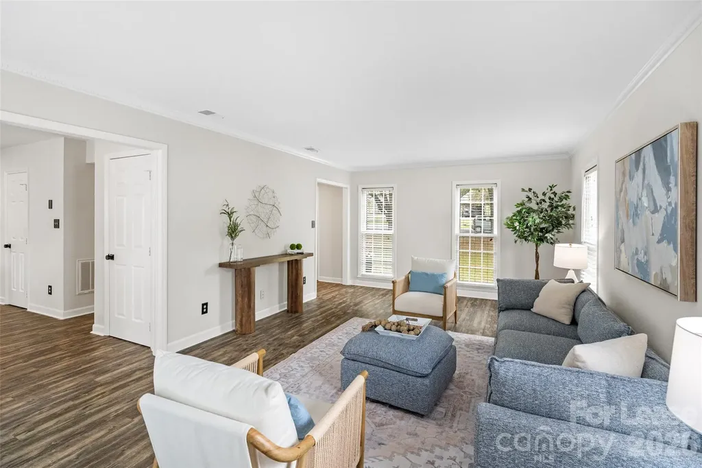 6600/6602 Porterfield Road Charlotte NC 28226