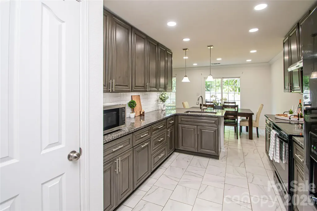 11611 Tribal Drive Charlotte NC 28214