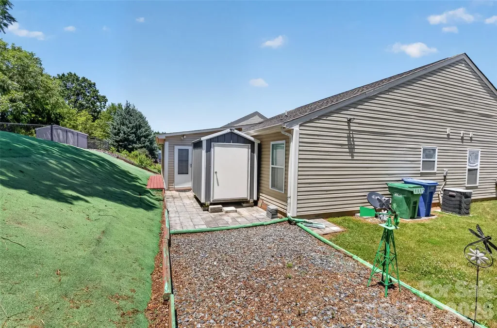 627 Smokehouse Lane Albemarle NC 28001