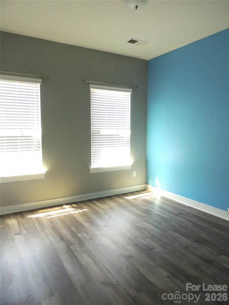 1912 Catkin Lane Charlotte NC 28205