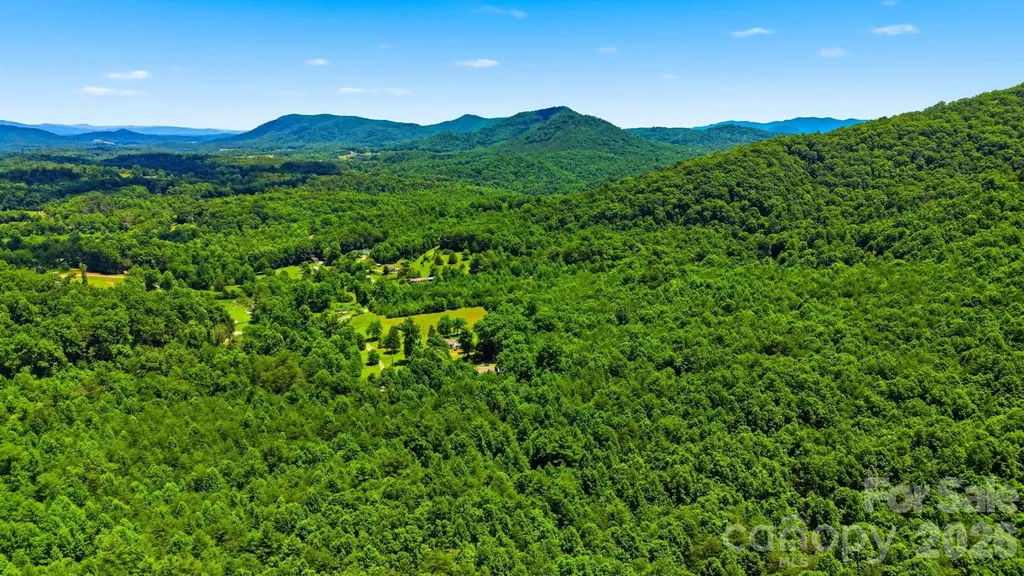 95 Fieldstream Drive Marion NC 28752