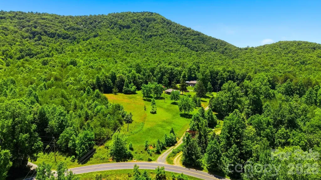 95 Fieldstream Drive Marion NC 28752