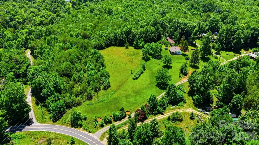 95 Fieldstream Drive Marion NC 28752