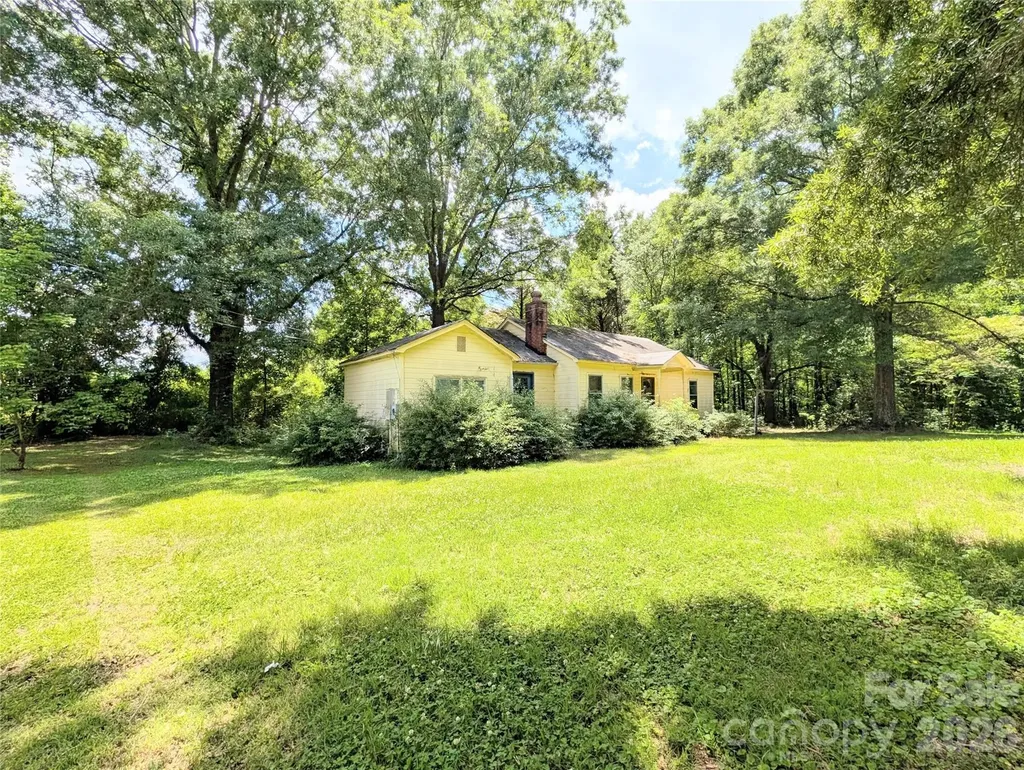 204 Brown Waterson Road Cherryville NC 28021