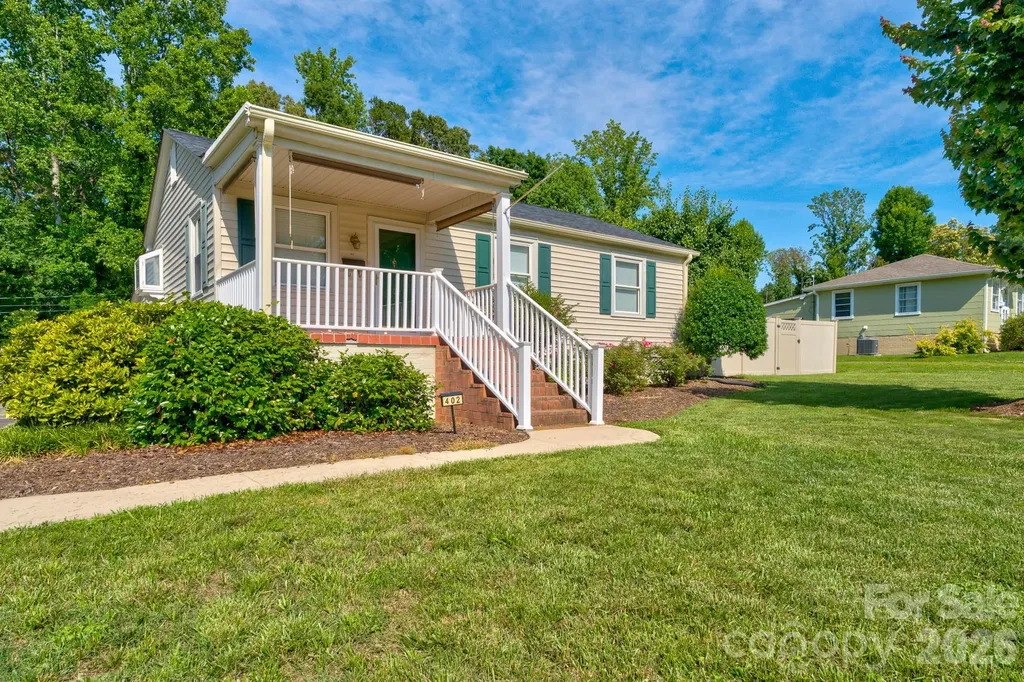 402 N Houser Street Cherryville NC 28021