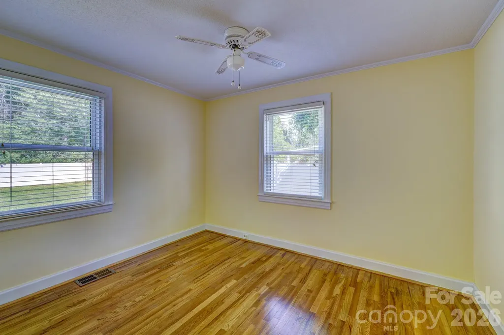 402 N Houser Street Cherryville NC 28021