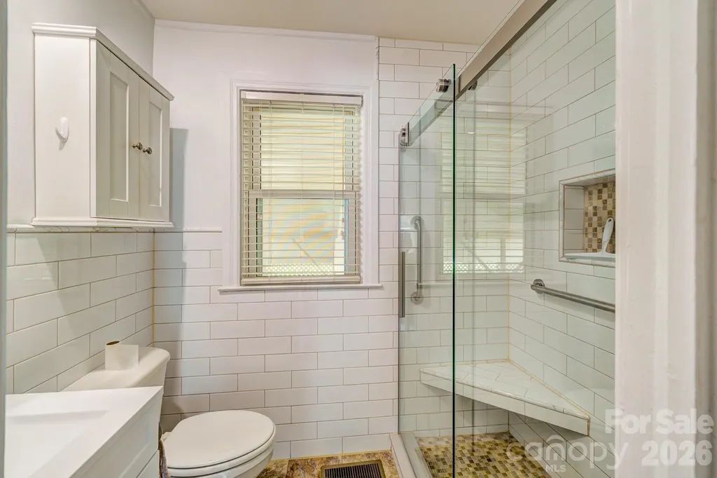 402 N Houser Street Cherryville NC 28021