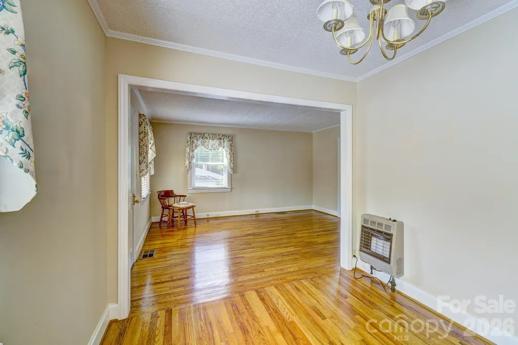 402 N Houser Street Cherryville NC 28021
