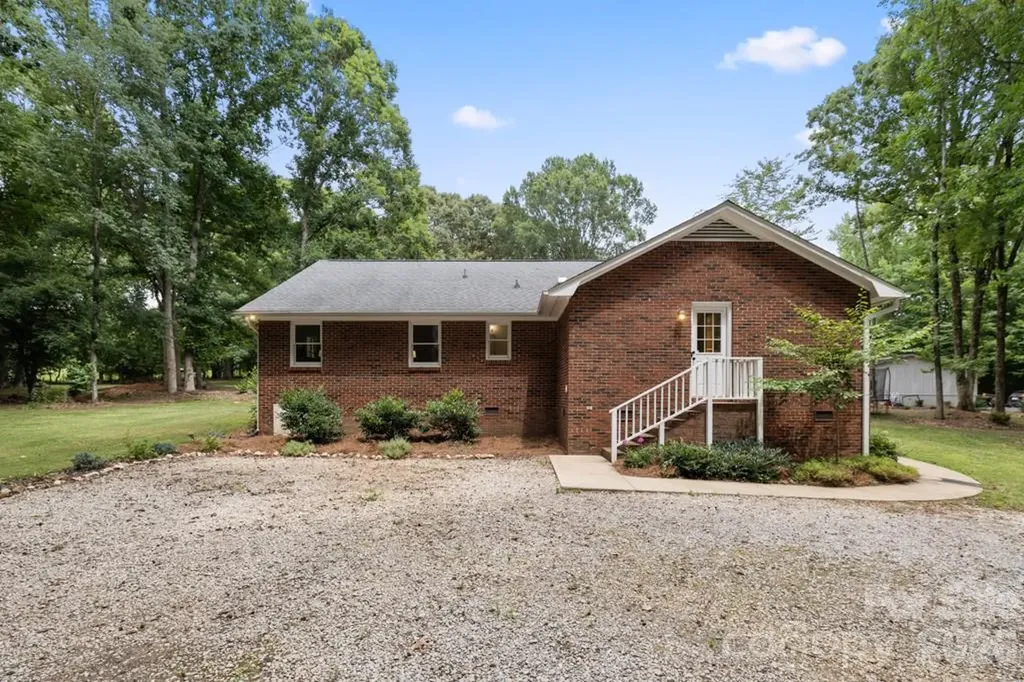 2482 Waxhaw Indian Trail Road S Waxhaw NC 28173