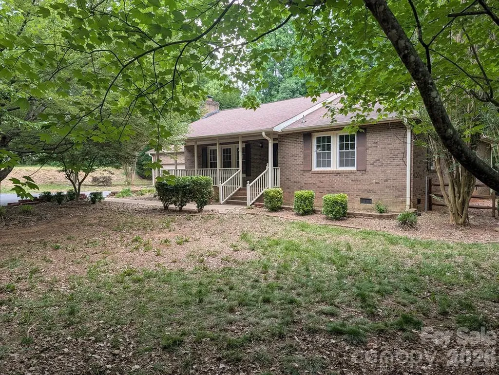 111 Midway Lake Road Mooresville NC 28115