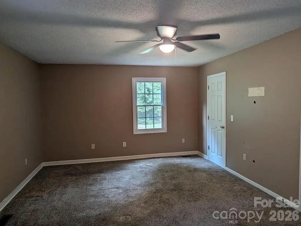 111 Midway Lake Road Mooresville NC 28115