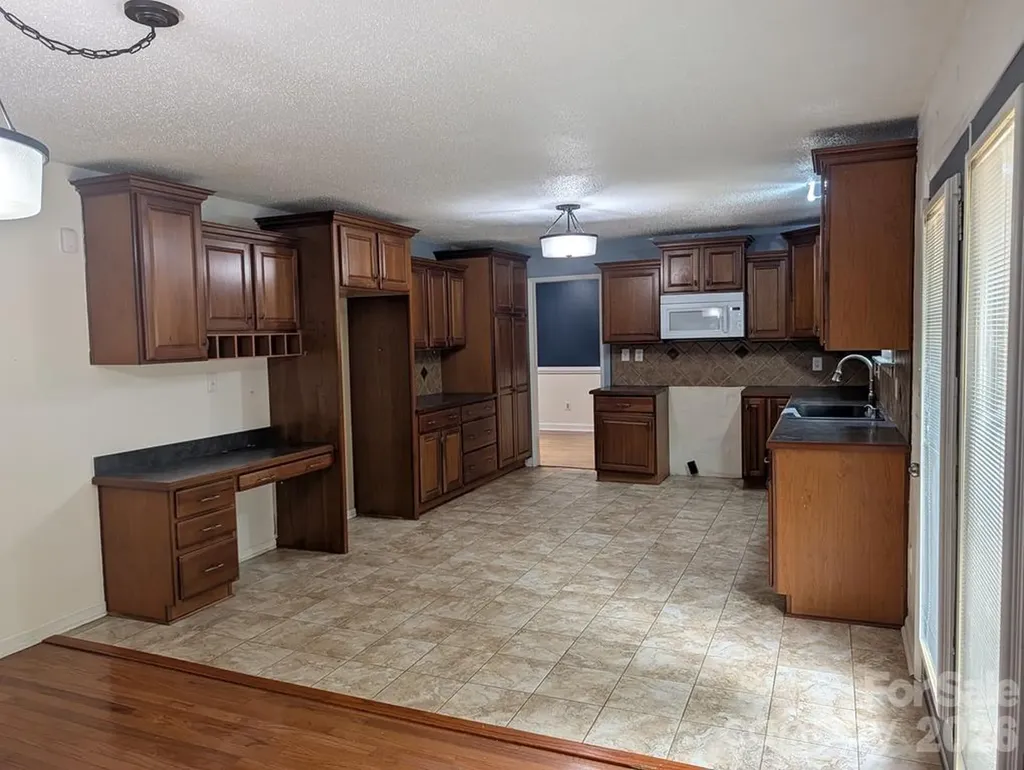 111 Midway Lake Road Mooresville NC 28115
