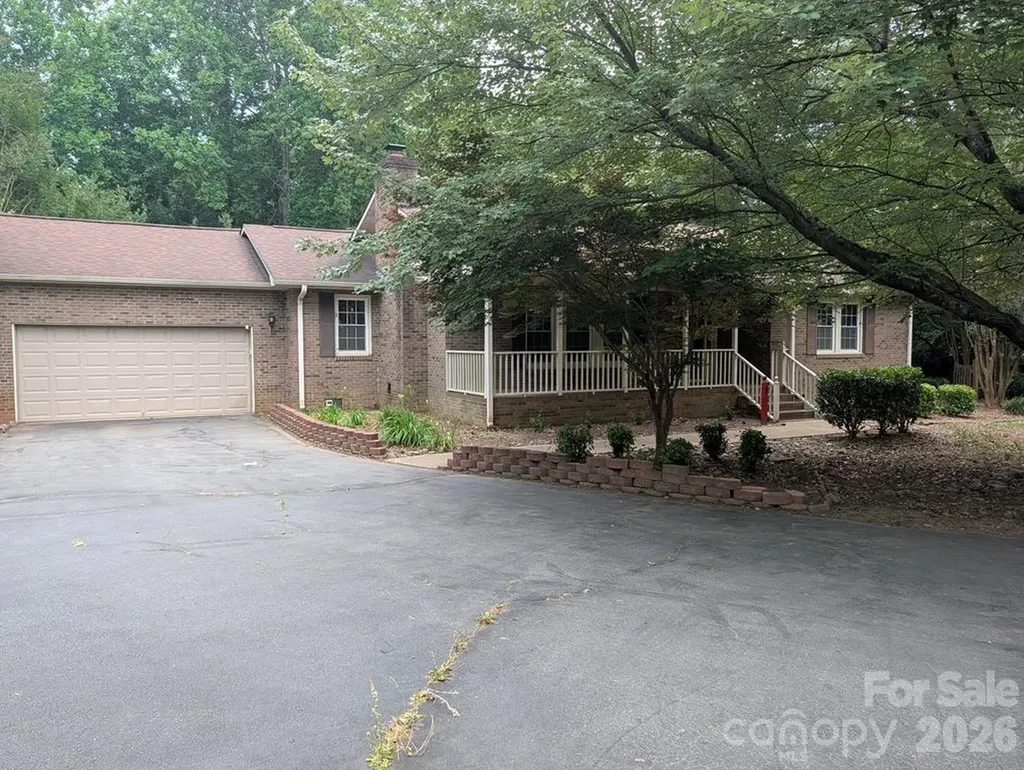 111 Midway Lake Road Mooresville NC 28115