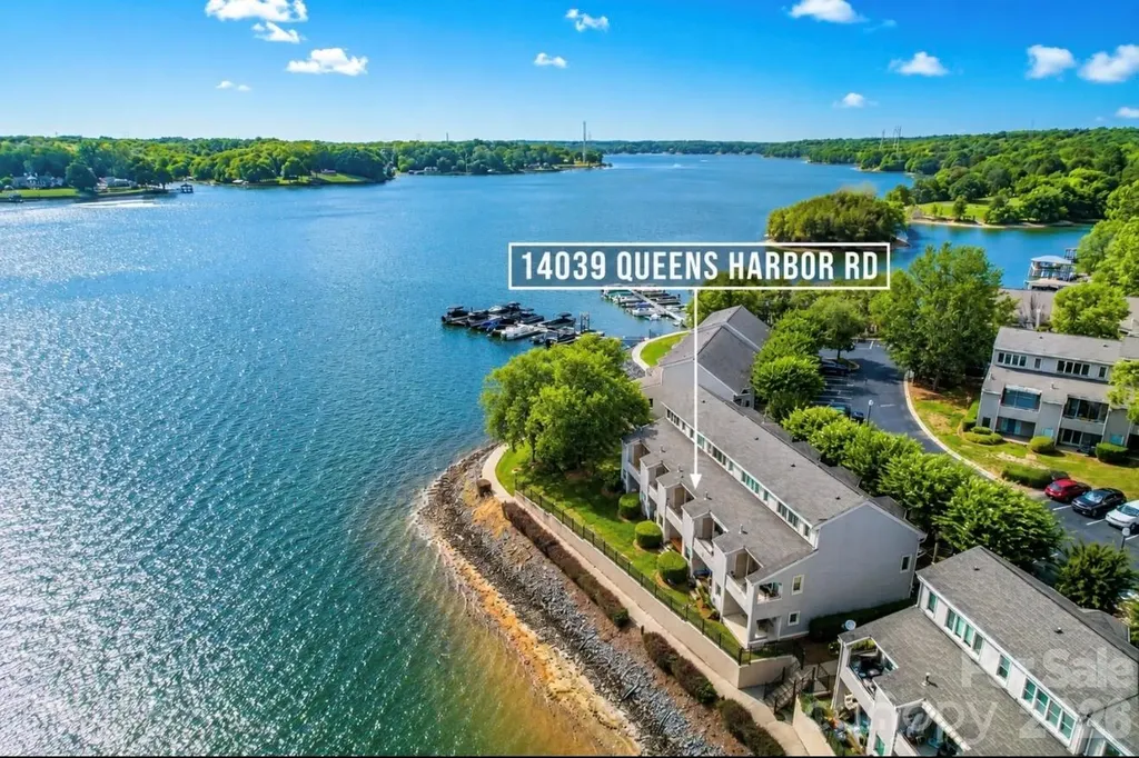 14039 Queens Harbor Road Charlotte NC 28278