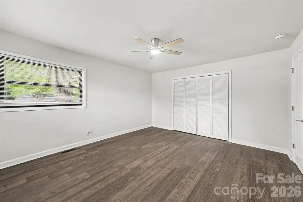 1913 S Main Street Kannapolis NC 28081