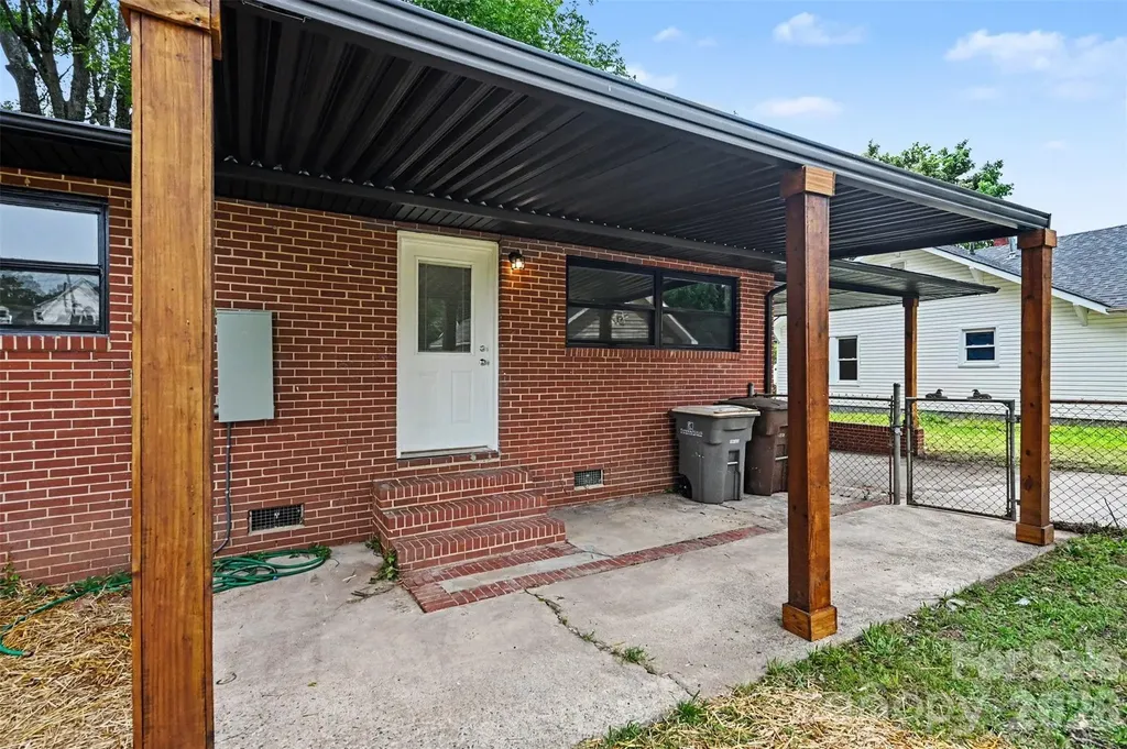 1913 S Main Street Kannapolis NC 28081
