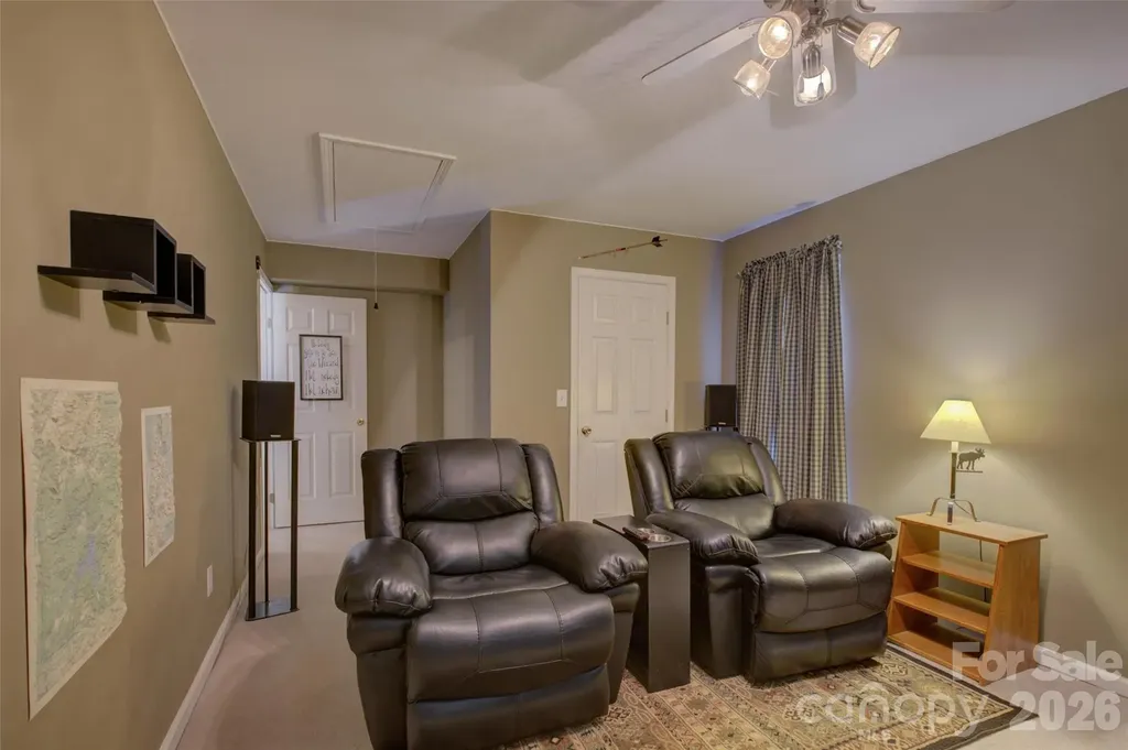 11611 Knightsdale Drive Charlotte NC 28277