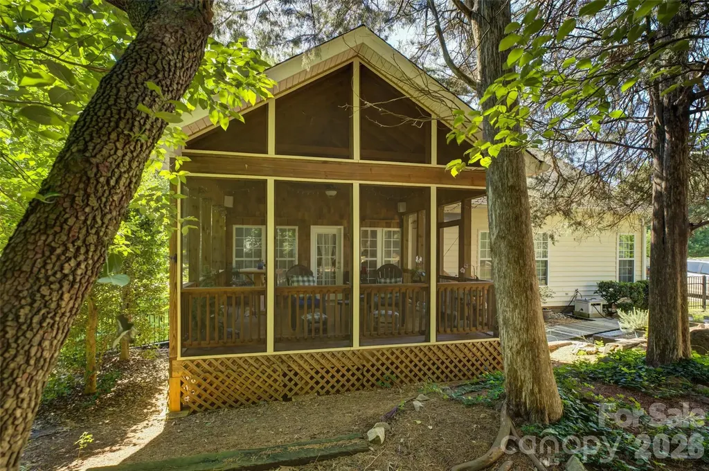 11611 Knightsdale Drive Charlotte NC 28277