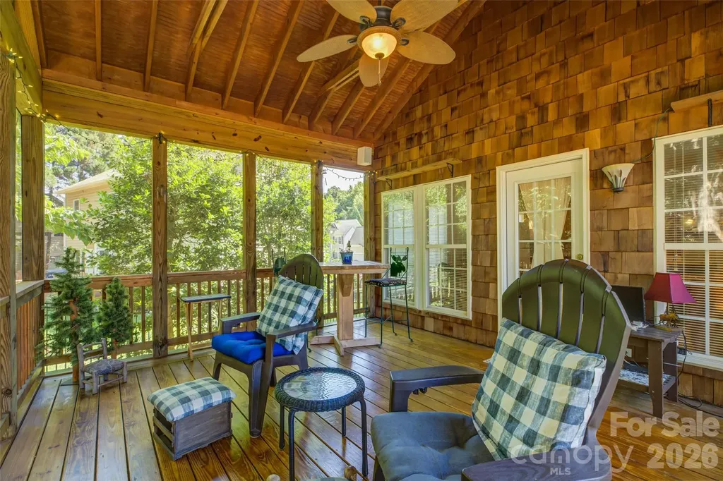 11611 Knightsdale Drive Charlotte NC 28277