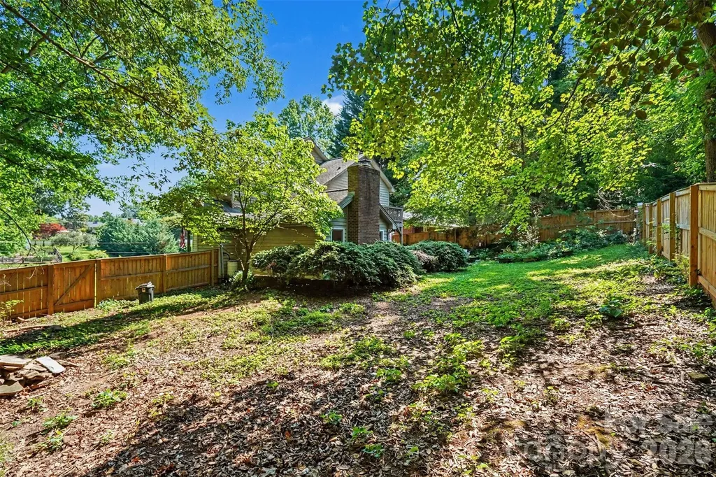 141 32nd Avenue NW Hickory NC 28601